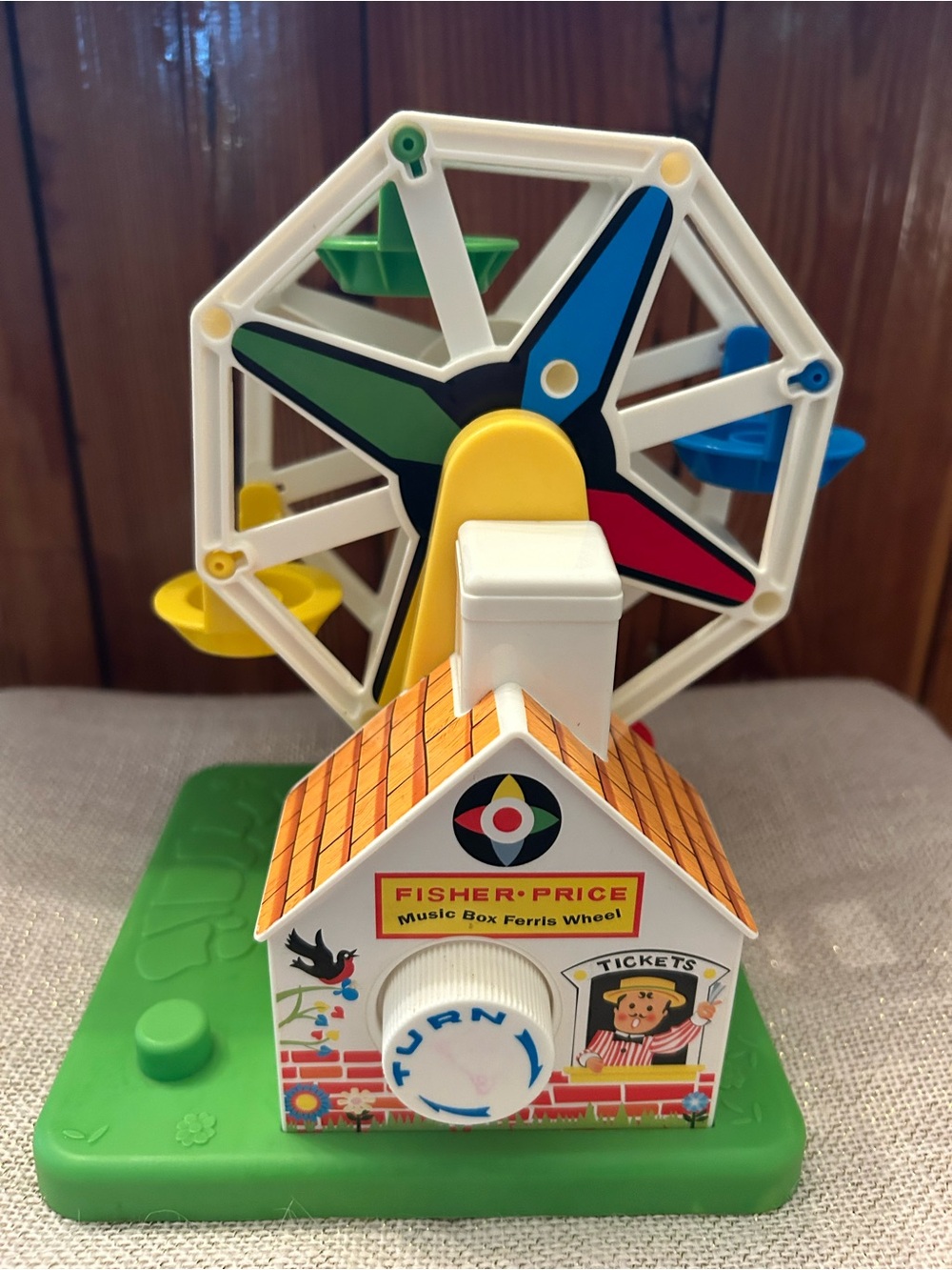 Fisher-Price White, Green, Blue, Yellow & Red Wind-Up Ferris Wheel Music Toy
